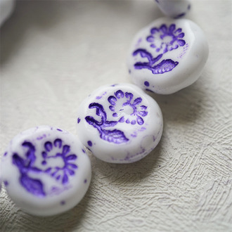 复古白描紫色~捷克玻璃琉璃花朵镶花边扁圆古董珠 18MM