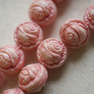 纯色水染樱花粉色~高定立体浮雕玫瑰捷克珠玻璃琉璃 18X15MM