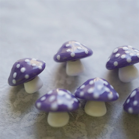 紫色白波点超可爱蘑菇直孔珠~日本进口灯工玻璃琉璃珠 尺寸约14X15MM-8