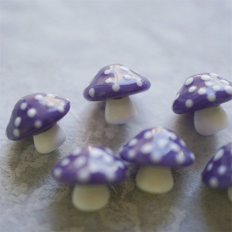 紫色白波点超可爱蘑菇直孔珠~日本进口灯工玻璃琉璃珠 尺寸约14X15MM-9