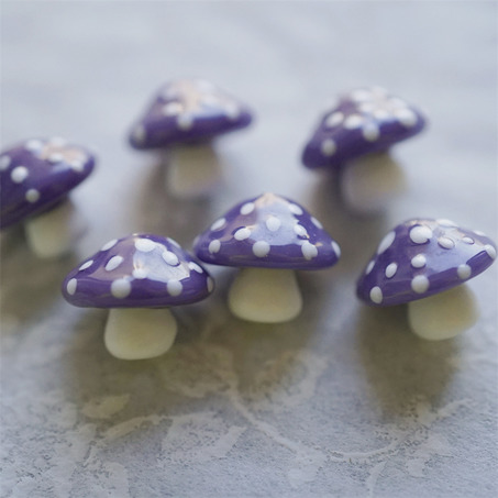 紫色白波点超可爱蘑菇直孔珠~日本进口灯工玻璃琉璃珠 尺寸约14X15MM-11