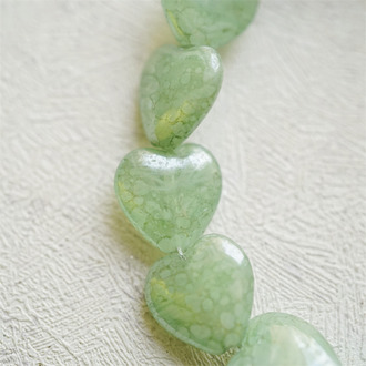 光泽感水纹薄荷绿~爱心捷克珠桃心玻璃琉璃珠 15MM