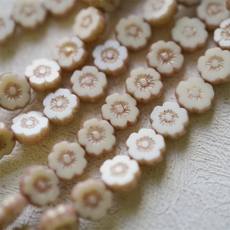 乳酪白玫瑰光泽描色~捷克珠夏威夷小花花琉璃珠玻璃珠DIY串珠材料 8MM