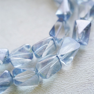 水蓝色光泽感切面~多面立体异形棱面直孔珠捷克珠玻璃琉璃珠 14X11MM