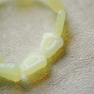 果冻嫩黄色~可爱三色堇花花捷克珠玻璃琉璃珠 13X11MM