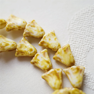 复古白色做旧琥珀毕加索色~百合郁金香捷克珠玻璃琉璃珠 10X10MM