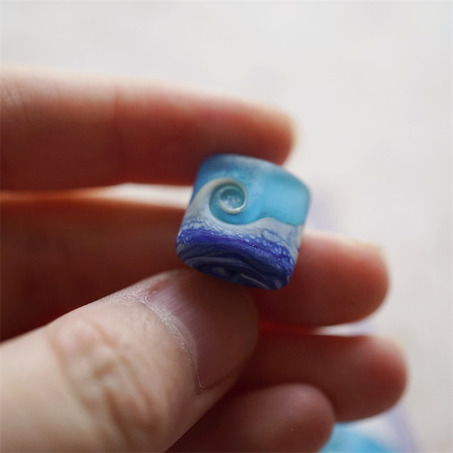 孔雀蓝海浪雾面海玻璃方形造型~海滩波浪元素盐泉岛艺术家灯工玻璃珠作品 尺寸约15MM-4