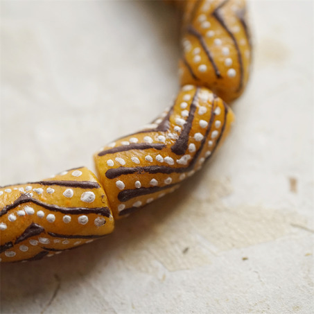 棕橘色折纹波点彩绘~曲线柱形珠造型hobo风手造环保玻璃珠西非贸易珠 尺寸约14X24MM-8