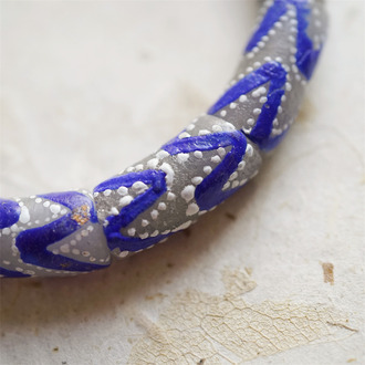 灰调宝蓝彩绘波浪纹波点~曲线柱形珠造型hobo风手造环保玻璃珠西非贸易珠 尺寸约12X25MM