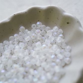 雾面月光彩白~切面迷你枣形珠捷克珠玻璃琉璃 3MM