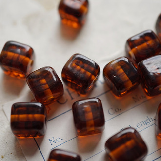 琥珀玳瑁条纹配色~手造立方体正方形直孔珠日本进口中古古董灯工玻璃琉璃珠 尺寸约10-11MM