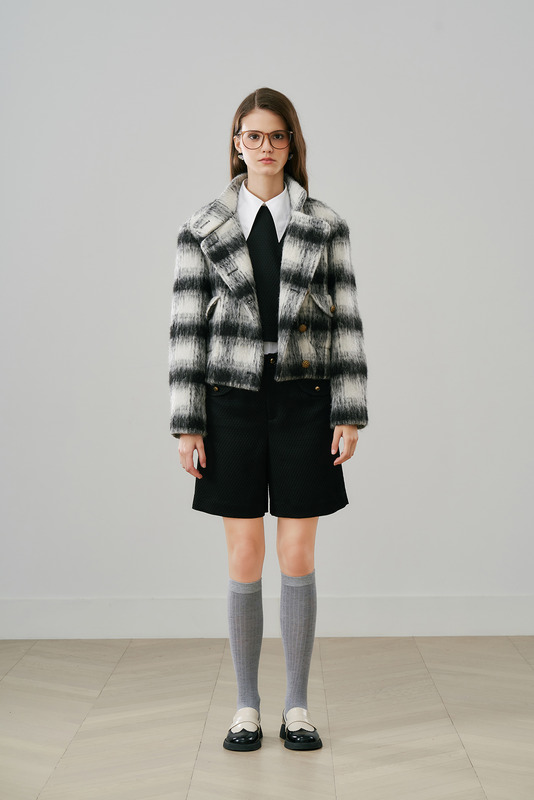 翻盖侧袋五分裤