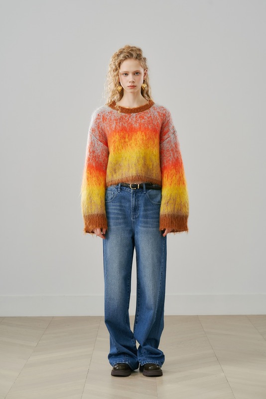 斜侧缝分割牛仔阔腿裤