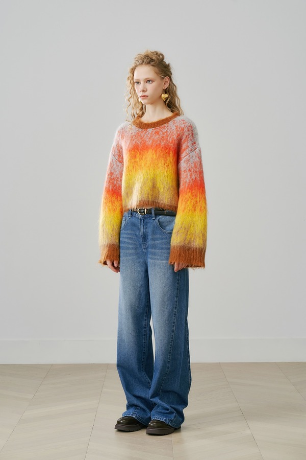 斜侧缝分割牛仔阔腿裤