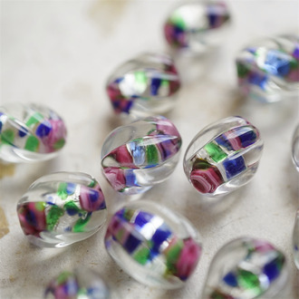 透明粉芯仿珐琅彩银箔配色~手造条纹扭扭椭圆珠日本进口中古古董灯工玻璃琉璃珠 尺寸约11MMx14MM