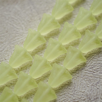 雾面超浅透柠檬黄~百合郁金香捷克珠玻璃琉璃珠 10X10MM