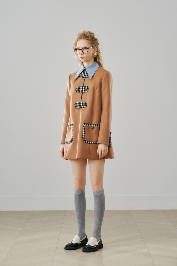 扣襻复古连衣裙