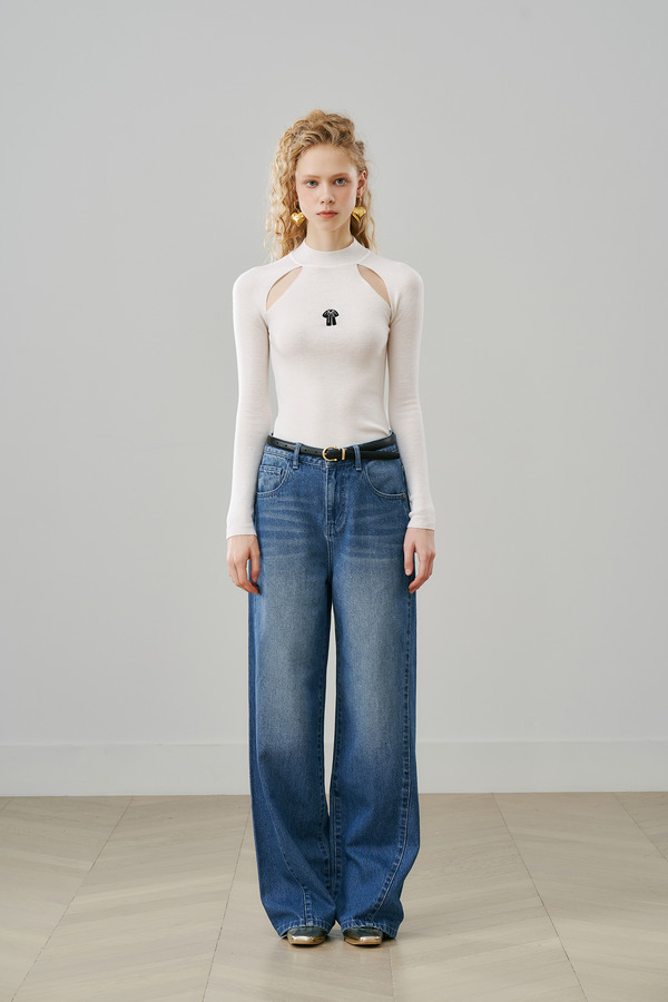 蝴蝶结刺绣镂空半高领针织衫