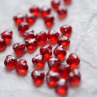 宝石透红烫银色~迷你小爱心可爱捷克珠玻璃琉璃珠 6MM