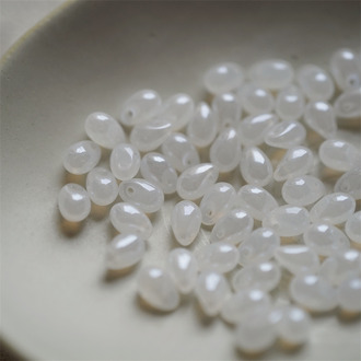 光泽奶油白色~迷你水滴珠捷克珠玻璃琉璃珠 4X6MM