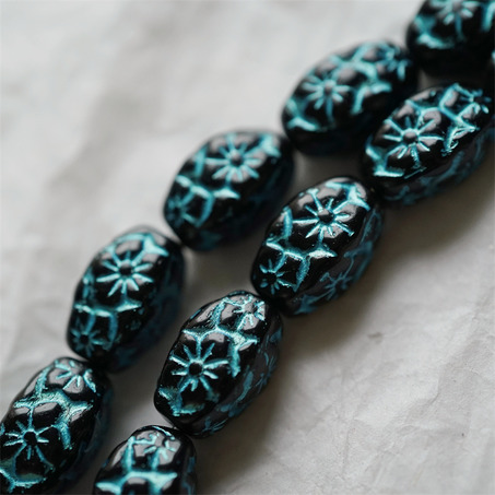 黑色彩绘金属蓝~浮雕花朵四面立体微椭橄榄形古董珠型捷克珠玻璃琉璃珠 15X10MM-5