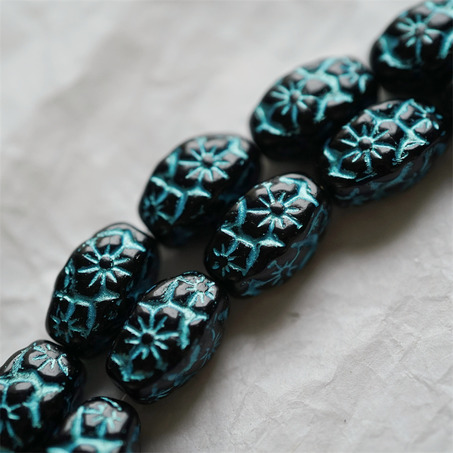 黑色彩绘金属蓝~浮雕花朵四面立体微椭橄榄形古董珠型捷克珠玻璃琉璃珠 15X10MM-7