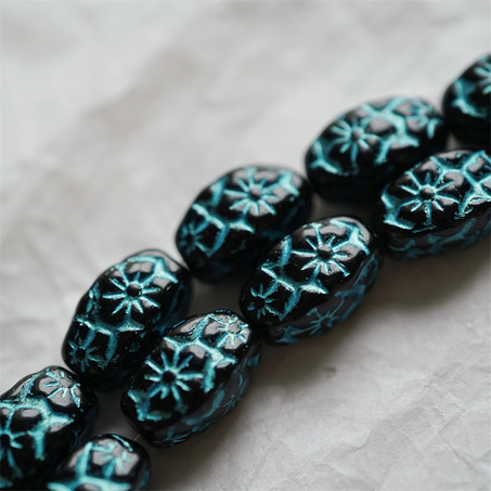 黑色彩绘金属蓝~浮雕花朵四面立体微椭橄榄形古董珠型捷克珠玻璃琉璃珠 15X10MM-8