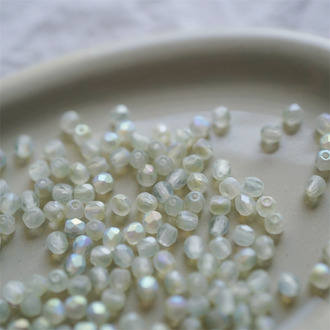 雾面浅浅萤草绿月光彩~切面迷你枣形珠捷克珠玻璃琉璃 3MM