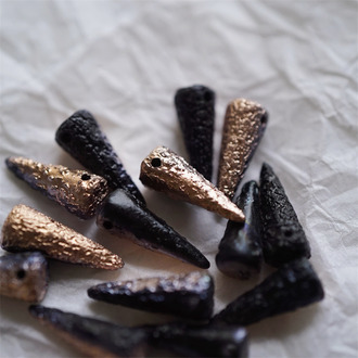 复古蚀刻黑拼玫瑰金色~锥形尖锥珠复古朋克铆钉捷克珠玻璃琉璃珠 7X17MM