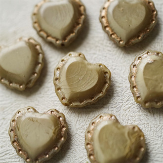 丝质渐变驼色描玫瑰金~可爱桃心蕾丝花边做旧款爱心捷克珠玻璃琉璃珠 17X18MM