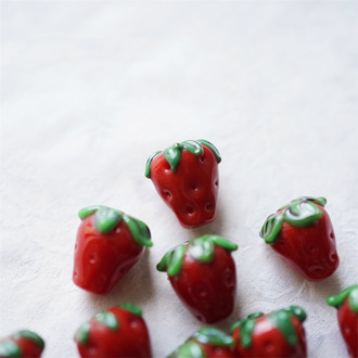 纯色复古圣诞红~手造可爱小草莓直孔日本进口灯工玻璃琉璃珠 尺寸14MM
