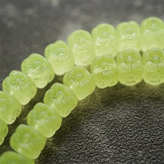 雾面哑光透柠檬黄色~1920S骰子浮雕立方体小花古董珠形捷克珠玻璃琉璃珠 9X8MM