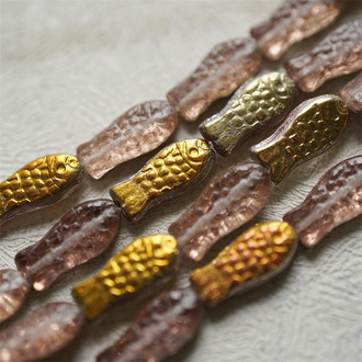 透明镀金属色~小鱼菓可爱小鱼干中号捷克珠玻璃琉璃珠 15X7MM