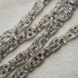 透明镭射波点~小鱼菓可爱小鱼干小号捷克珠玻璃琉璃珠 14X6MM