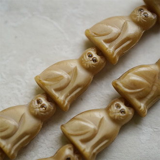 亮面丝绸奶茶色(黄玉钻眼睛)~中号超复古可爱猫咪珠捷克玻璃琉璃珠 19X14MM