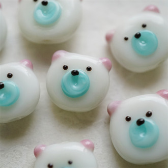超乖薄荷拼粉小白熊~手造可爱小熊泰迪熊直孔珠圆珠日本进口灯工玻璃琉璃珠 尺寸约18-20MM