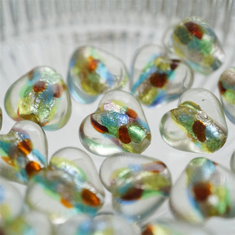 透明彩色霓虹灯配色银箔夹心~手造桃心爱心形日本进口灯工玻璃琉璃珠 尺寸约15MM