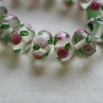 薔薇バラ复古透明玫瑰蔷薇花朵浮雕彩绘~手造精致扁圆珠日本进口中古古董灯工玻璃琉璃珠 9X14MM