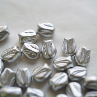 哑光金属银色~可爱迷你郁金香捷克珠玻璃琉璃 9X7MM