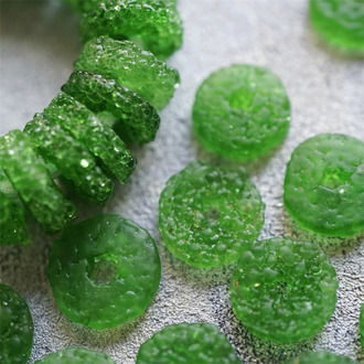 原野森林绿~扁圆隔片冰晶岩盐感手造环保玻璃珠西非贸易珠 尺寸约18X6MM