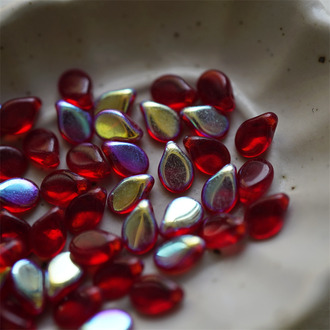 宝石红幻彩色~迷你小花瓣小叶子pip捷克珠玻璃琉璃珠 5X7MM