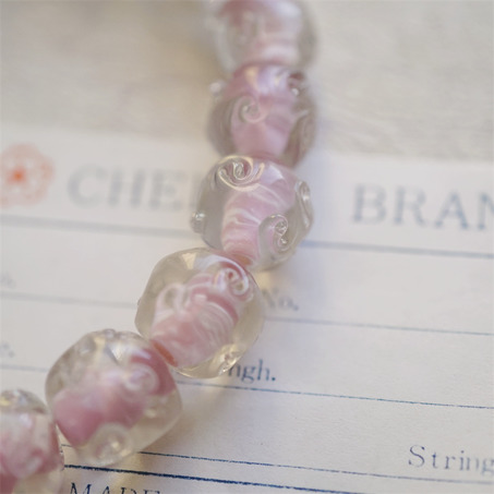 温柔粉色透明外层扭扭花朵圆珠~日本进口中古古董库存灯工玻璃琉璃珠 尺寸约11MM-2