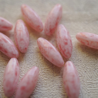 水彩斑驳樱花粉~梭形椭圆直孔立体多面珠捷克珠玻璃琉璃珠 19X7MM
