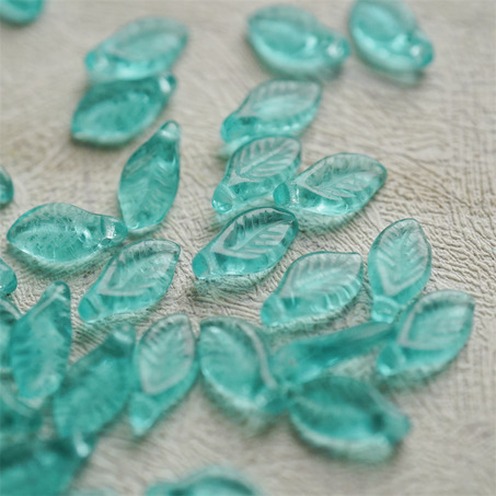 湖水蓝绿色~侧孔小树叶捷克珠玻璃琉璃珠 6X12MM-9