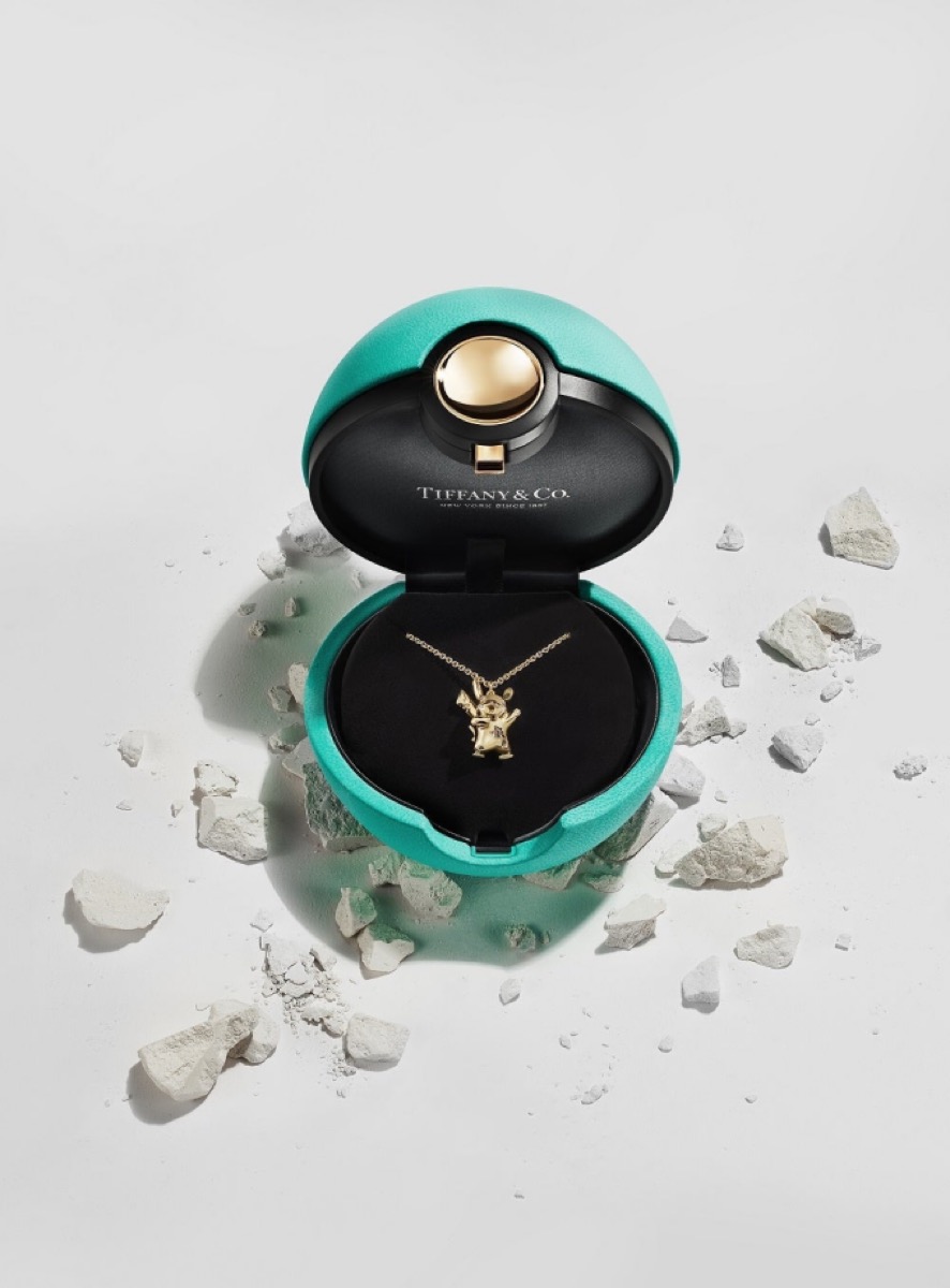 Tiffany & Co. 再度携手艺术家 Daniel Arsham 打造 Pokémon 合作珠宝胶囊系列