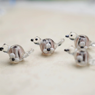 粉黑条纹轻盈感小众~手造直孔彩绘精致小鸟知更鸟日本进口灯工玻璃琉璃珠 尺寸约22X10MM