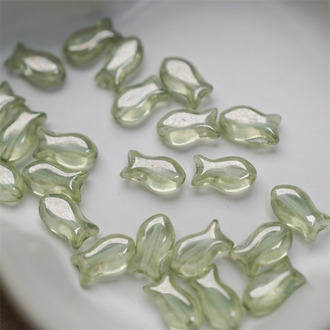 透感光泽水草绿~迷你素款小鱼型捷克珠玻璃琉璃珠 10X6MM