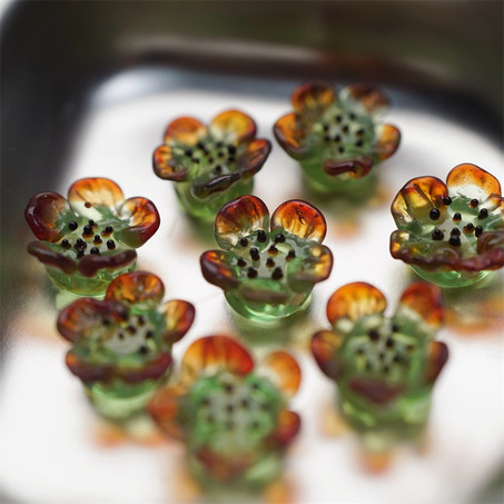 透绿渐变酒红花瓣~手造直孔立体花朵植物园日本进口灯工玻璃琉璃珠 尺寸约13MM-3