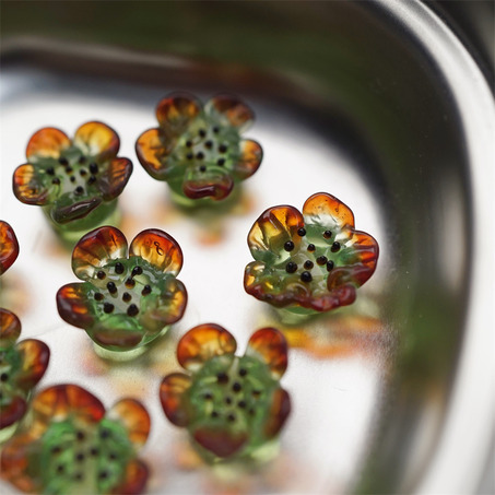 透绿渐变酒红花瓣~手造直孔立体花朵植物园日本进口灯工玻璃琉璃珠 尺寸约13MM-4