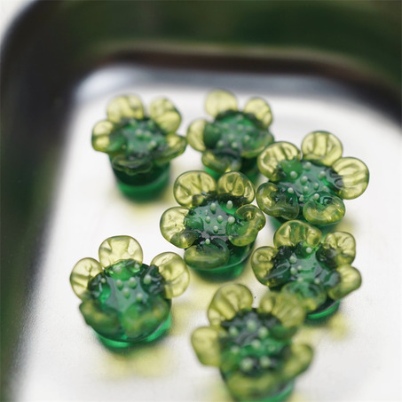 透绿撞色黄花瓣~手造直孔立体花朵植物园日本进口灯工玻璃琉璃珠 尺寸约13MM-8